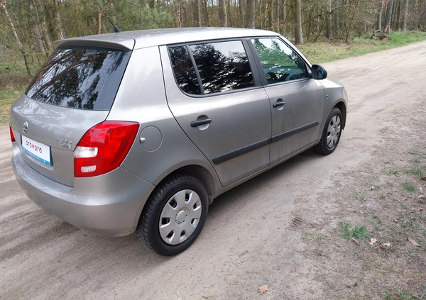 Skoda Fabia cena 8900 przebieg: 236000, rok produkcji 2009 z Oborniki małe 46